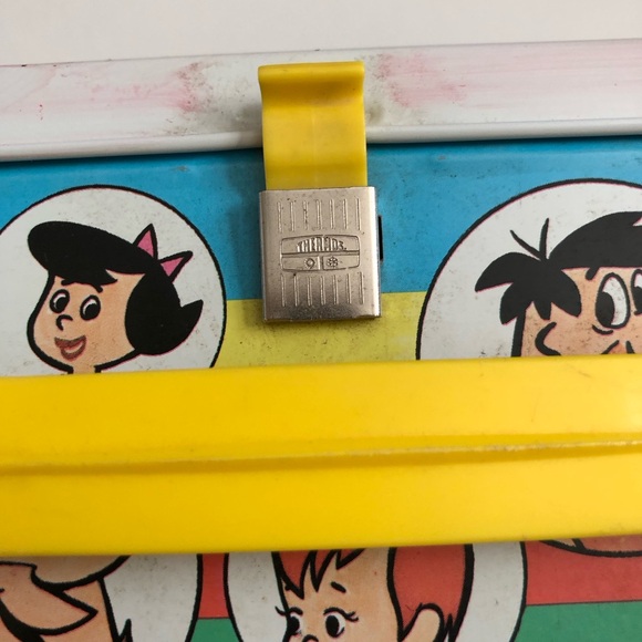 Vintage 1977 HANNA BARBERA  Metal Lunch Box With Thermo - Picture 3 of 7